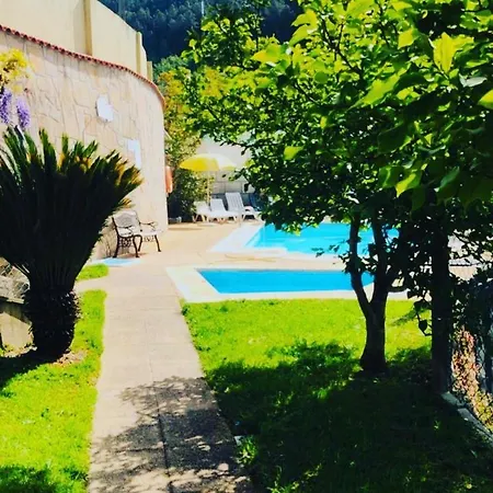 Casa de hóspedes Residência Iris Gerês