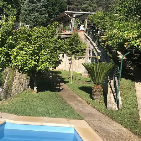 Residencia Iris بيت ضيافة 4*