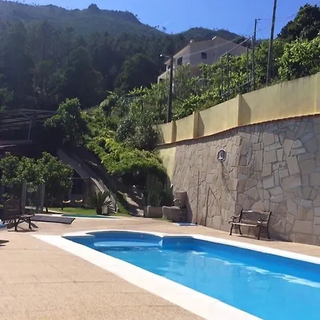 Residencia Iris Guest house